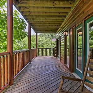 Sevierville Cabin With Games, Hot Tub And 4 King Beds! Exterior photo