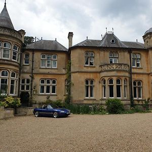 Hotel Fieldways Trowbridge Exterior photo