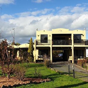 Chateau Bass Motel Exterior photo