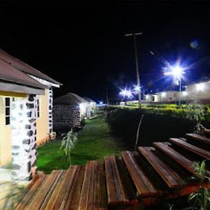 Room In Apartment - Ikogosi Warm Springs - Presidential Lodge Exterior photo
