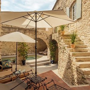 Hotel LA FUGUE -Demeure historique située dans un château fort -Proche de UZES et NIMES Brignon Exterior photo