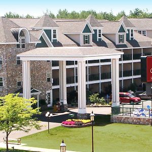 Crown Choice Inn & Suites Lakeview And Waterpark Mackinaw City Exterior photo