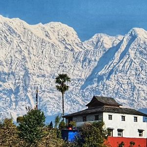 Es Deurali Resort Pokhara Exterior photo