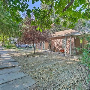 Cozy Home with Patio in the Heart of Cañon City! Exterior photo