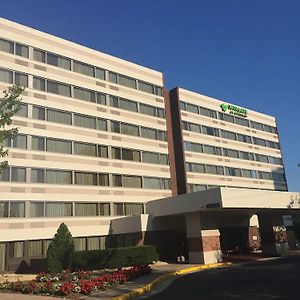 Hotel Wingate By Wyndham Springfield Exterior photo