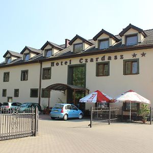 Hotel Czardasz Września Exterior photo