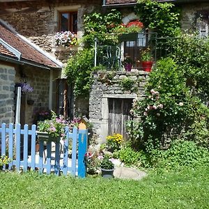 La maison du Gué Villa Ecutigny Exterior photo