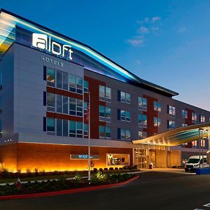 Hotel Aloft Cleveland Airport North Olmsted Exterior photo