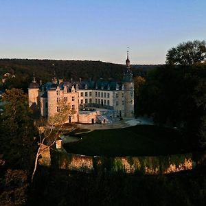 Hotel Le Chateau De Mirwart Exterior photo