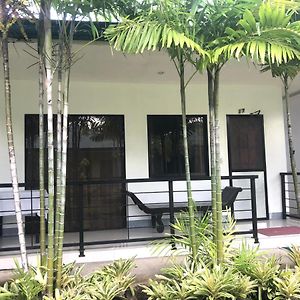 Paguia'S Cottages Mambajao Exterior photo