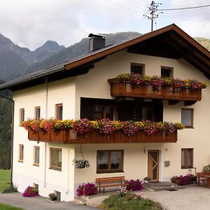 Hotel Haus Guggenberger Liesing Exterior photo