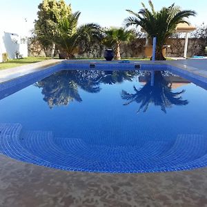 Villa CLIMATISEE avec piscine privée, ras el ma Bouarfaten Exterior photo