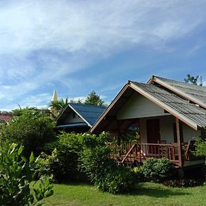 Hotel Cha Bungalow Koh Yao Noi Exterior photo