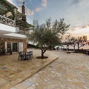 Hotel Emotions House Sunsets By The Pool Kalamata Exterior photo