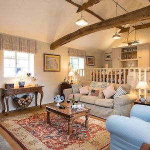 The Stables, Relax In 5 Star Style And Comfort With Lovely Walks All Around Great Maplestead Exterior photo