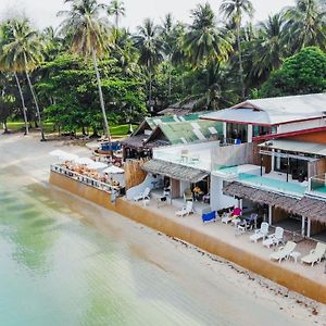 Lipa alojamiento Resort Lipa Noi Exterior photo