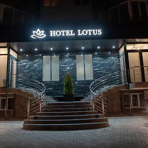Lotus Hotel Chisináu Exterior photo