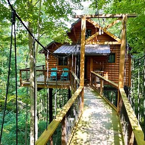 Treehouse #4 By Amish Country Lodging Villa Millersburg Exterior photo