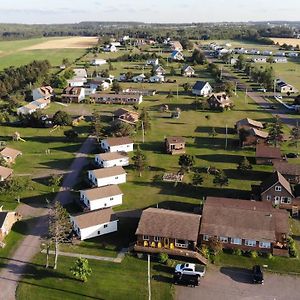 Cavendish Country Inn & Cottages Exterior photo