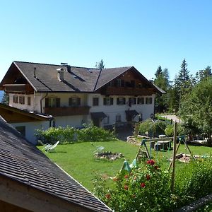 Hotel Reiterhof Edelweiss San Genesio Atesino Exterior photo