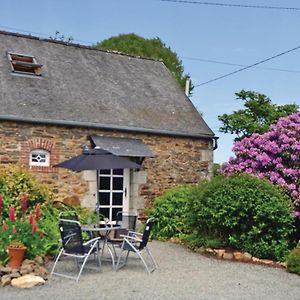 Amazing Home In Callac De Bretagne With Kitchen Exterior photo