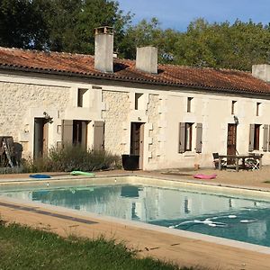 Maison Périgord vert piscine et spa La Roche-Chalais Exterior photo