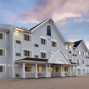 Hotel Ramada By Wyndham Miramichi New Brunswick Exterior photo