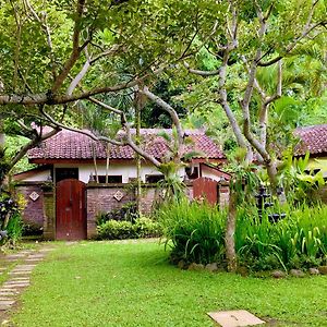 Rumah Boedi Private Residence Villa Magelang Exterior photo