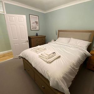 Spacious&bright 1 - bedroom rental unit Ilkley Exterior photo