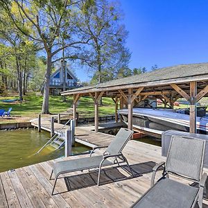 Lakefront Eatonton Home Boat Dock And Fire Pit Exterior photo