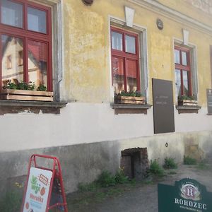 Restaurace s ubytováním Křižany Exterior photo