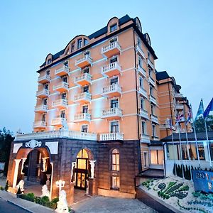 Royal Hotel And Spa Geneva Truskavets Exterior photo