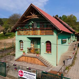 Mátratúraközpont Bed and Breakfast Parádsasvár Exterior photo