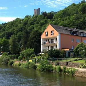 Hotel Pension & Seminarhaus "Haus Am Fluss" Laurenburg Exterior photo