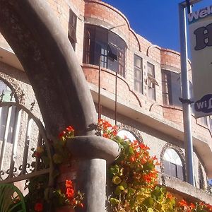 Hotel Suma Uta Copacabana  Exterior photo