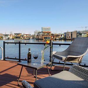 Houseboat Studio With Canalview And Free Bikes Ámsterdam Exterior photo