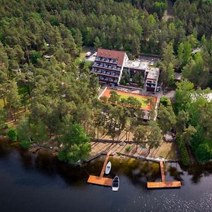 Hotel Hladina - výborné pro firemní akce Nebrich Exterior photo