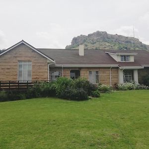 Ben Nevis Guest House Clocolan Exterior photo