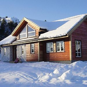 Amazing Home In Kvinlog With House A Mountain View Stakkeland Exterior photo
