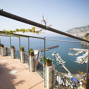 Domus San Vincenzo Bed and Breakfast Sant'Agnello Exterior photo