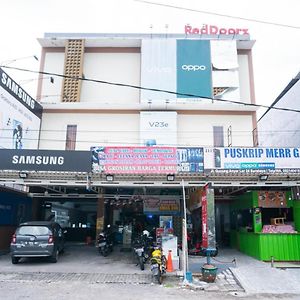 Reddoorz Plus At Merr Rungkut Jl Gunung Anyar Gununganjar Exterior photo