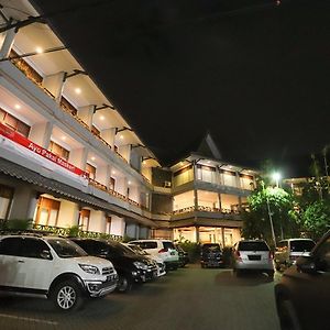 Hotel Tirtagangga Bandung Exterior photo