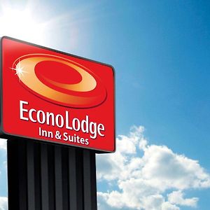 Econo Lodge Inn&Suites Yankton Exterior photo
