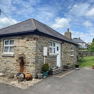 Cosy 1-Bedroom Cottage With Indoor Open Fireplace Westgate Exterior photo