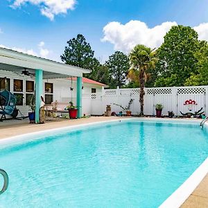 Amy'S Poolside Retreat Bed and Breakfast Abbeville Exterior photo