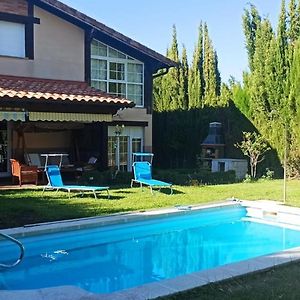 Vivienda El Olivo con piscina privada y jardín. Villa Ayegui Exterior photo