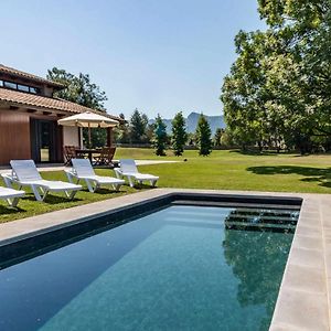 LA SOLFA casa aislada con piscina y amplio jardín Villa Les Preses Exterior photo