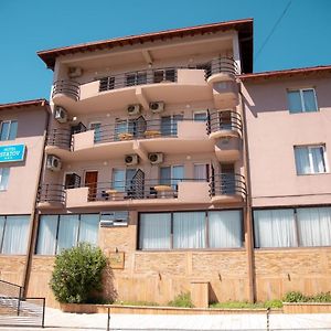 Hotel Istatov Nov Dojran Exterior photo