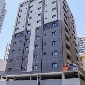 Hotel Tangier Tower Manama Exterior photo