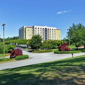 Embassy Suites Greenville Golf Resort & Conference Center Exterior photo